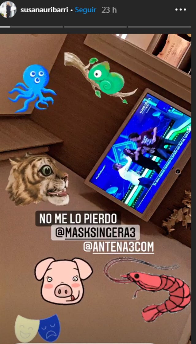 Vertebrate, Spider-man, Technology, Terrestrial animal, Display device, Fictional character, Snout, Communication Device, Gadget, Portable communications device, 