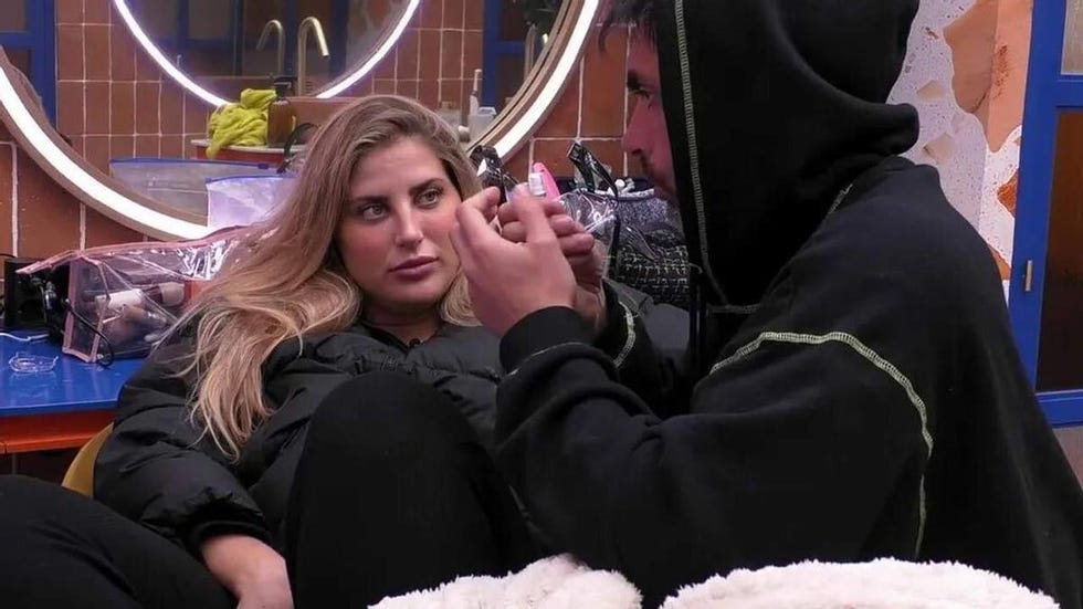 zeus tous u susana bianca