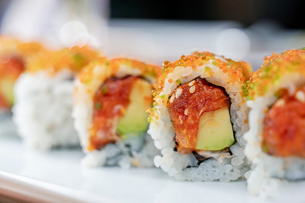 sushi salmon roll