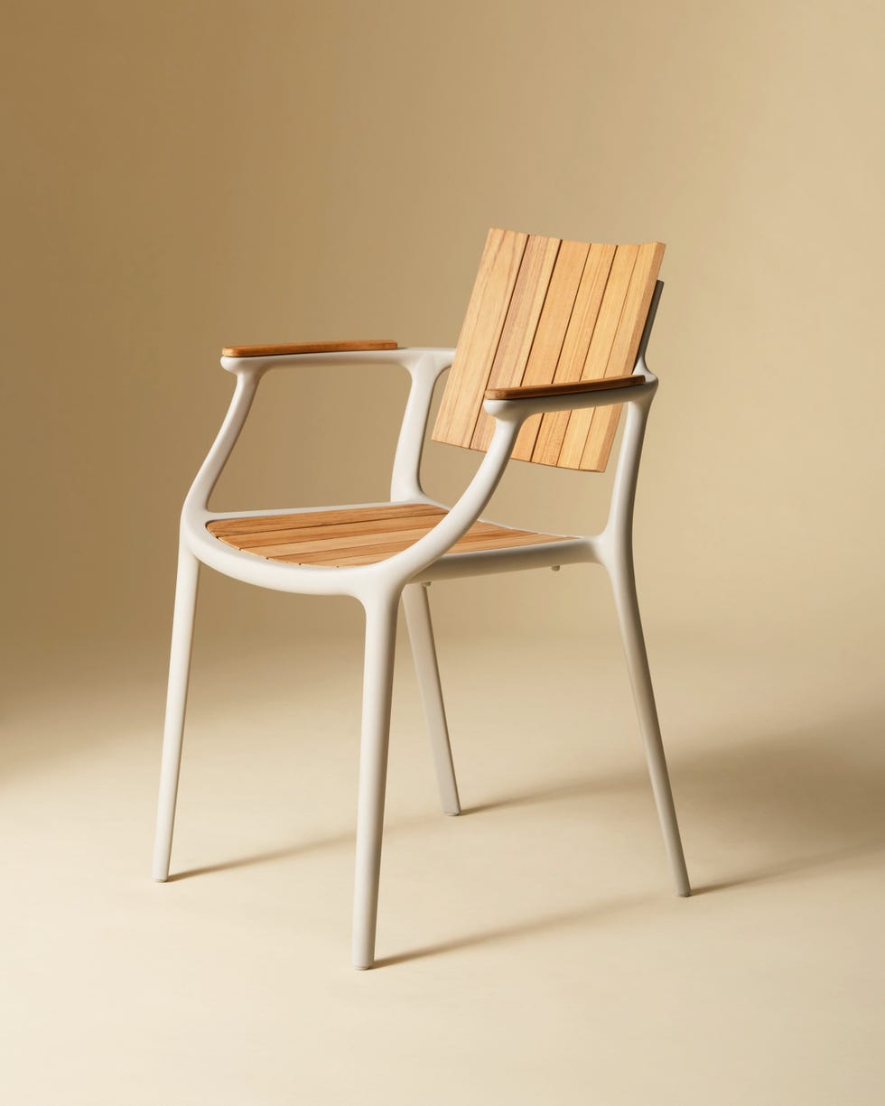 ‘monaco la chaise’ by perennials sutherland﻿