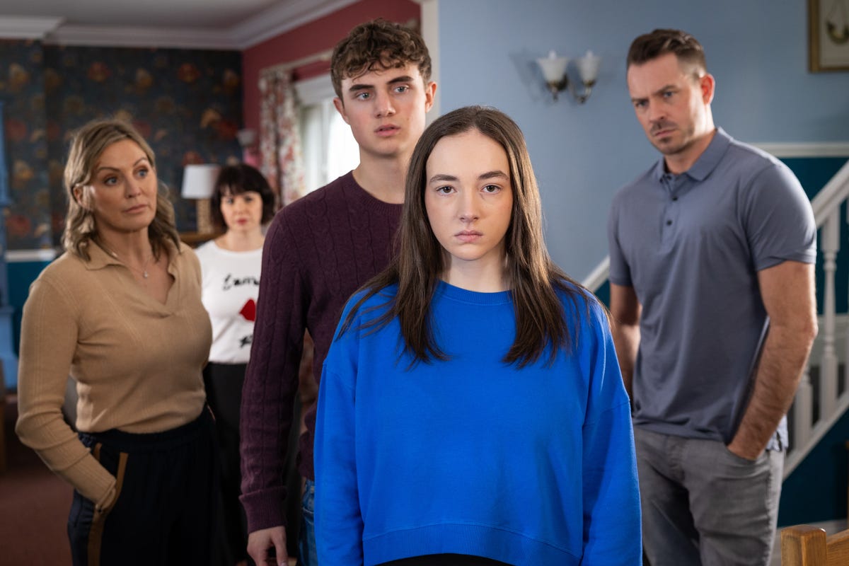 Hollyoaks confirms police twist in Frankie and JJ story