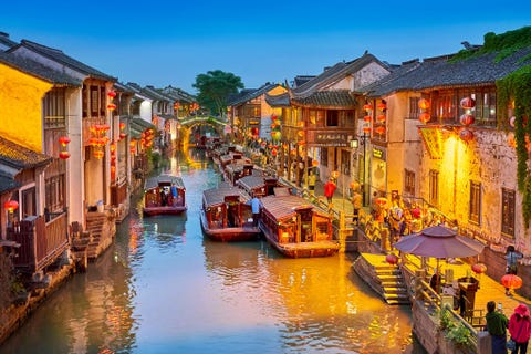 SUZHOU CHINAHet Grote Kanaal is het langste en oudste kanaal ter wereld