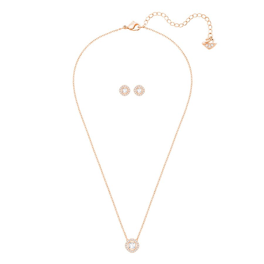 Necklace, Jewellery, Locket, Pendant, Body jewelry, Fashion accessory, Chain, 