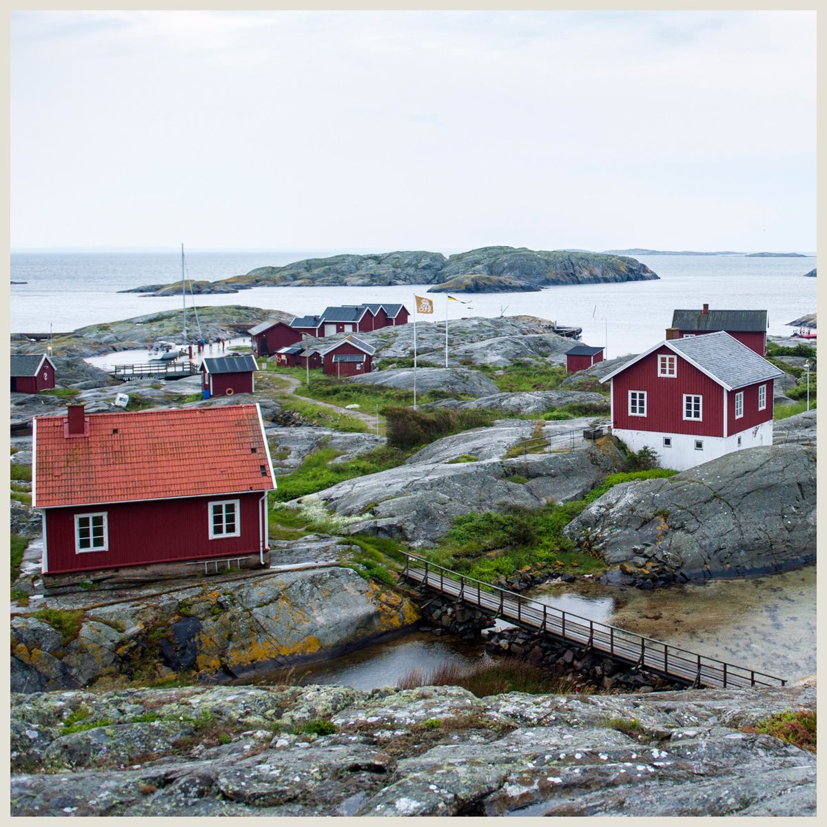 swedish summer homes, red and white cottages, ocean, house by ocean