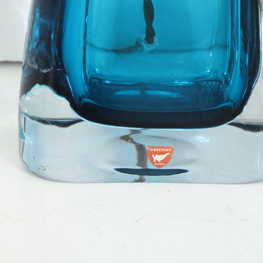 Water, Blue, Aqua, Turquoise, Product, Cobalt blue, Glass, Azure, Transparent material, Glass bottle, 