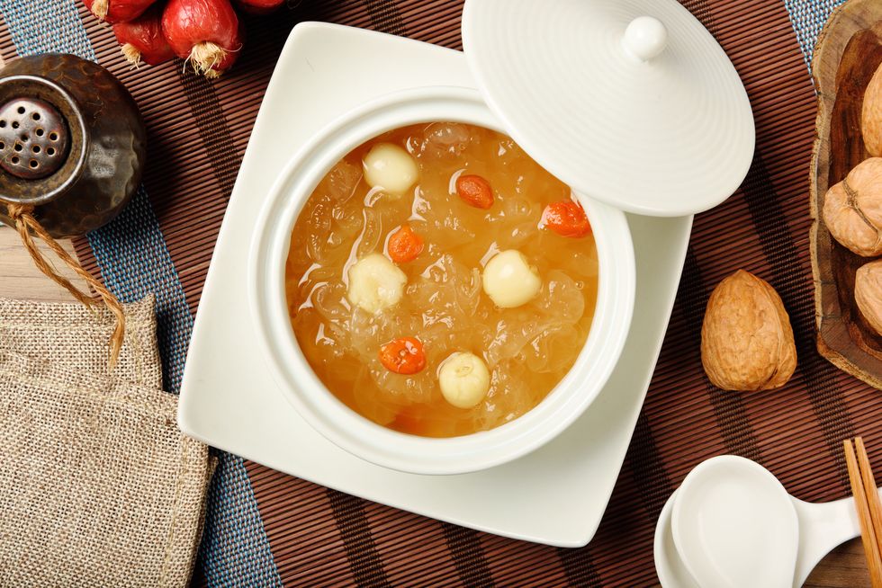 Sweet white fungus and lotus seeds soup