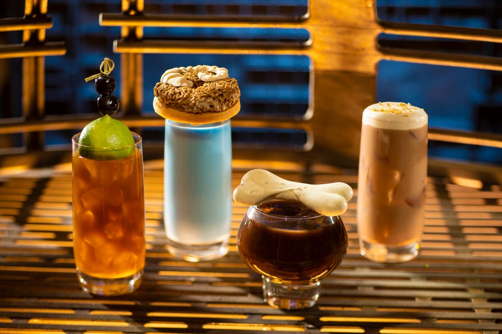 Drink, Alcoholic beverage, Champagne cocktail, Beer, Beer glass, Distilled beverage, Lager, Beer cocktail, Wheat beer, Liqueur, 
