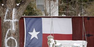 texas struggles with unprecedented cold and power outages
