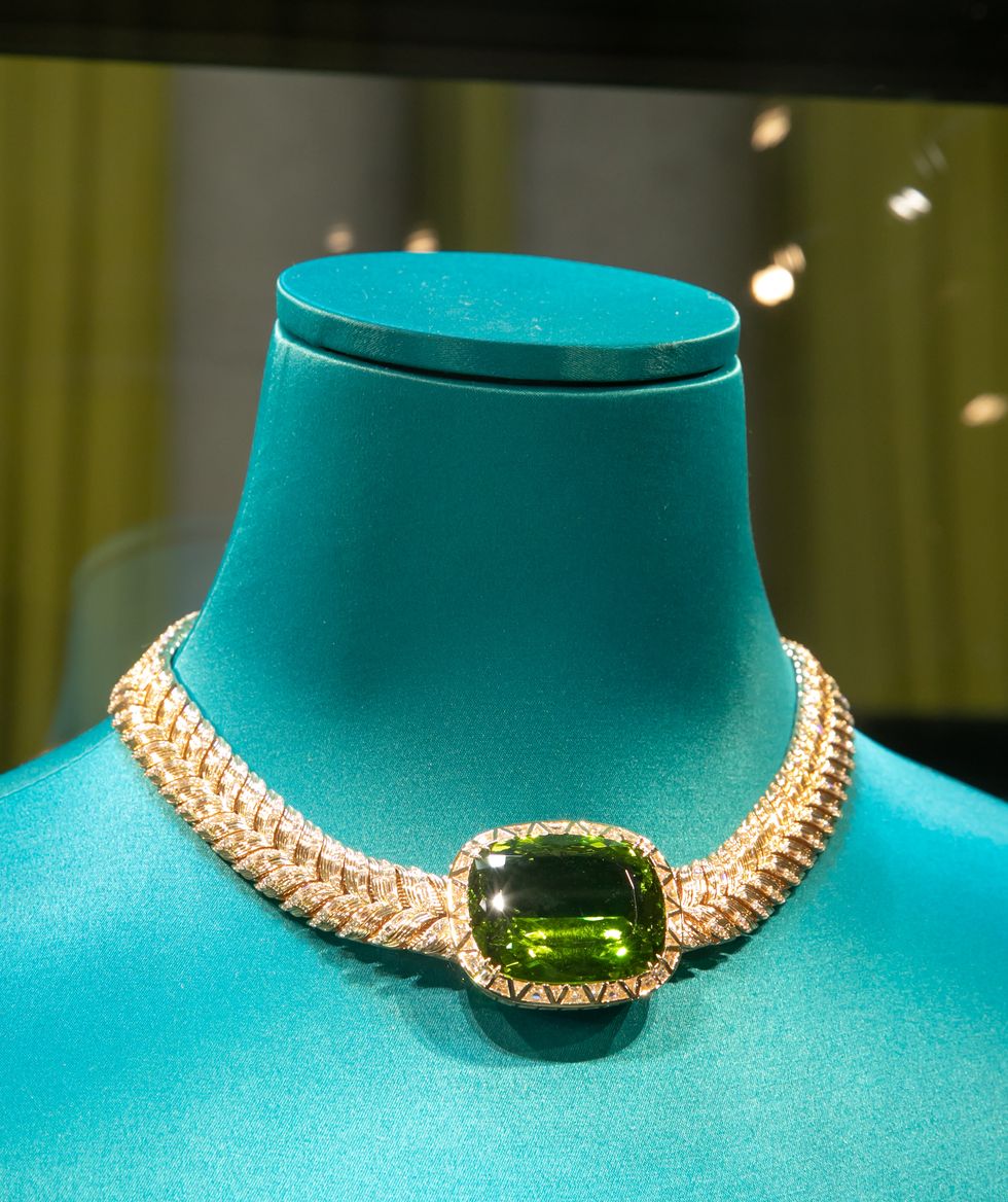 gucci攜8億珠寶登台！祖母綠鑽戒、古董項鍊，古馳珠寶展不可不知的5件事