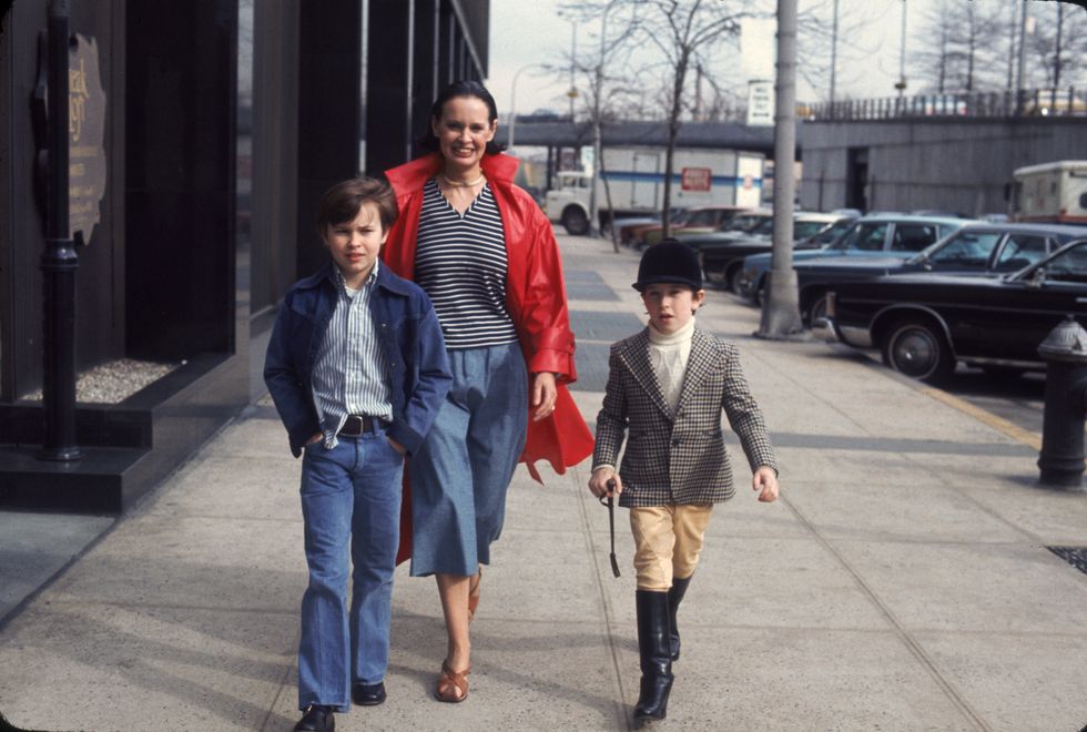 Gloria Vanderbilt & Sons In New York