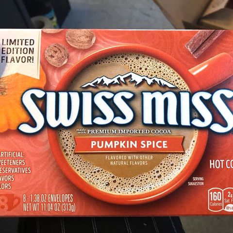 swiss miss pumpkin spice hot cocoa mix
