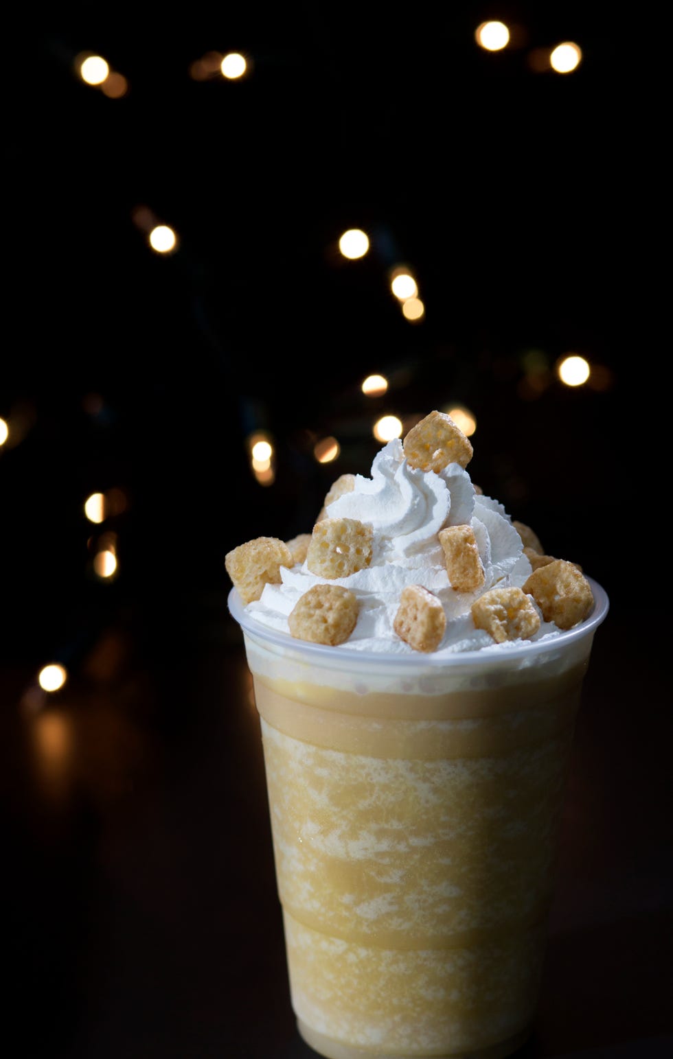 Food, Whipped cream, Cuisine, Drink, Cream, Frappé coffee, Dish, Dessert, Ingredient, Milkshake, 
