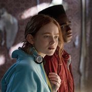 stranger things l to r sadie sink as max mayfield and caleb mclaughlin as lucas sinclair in stranger things cr tina rowdennetflix © 2022