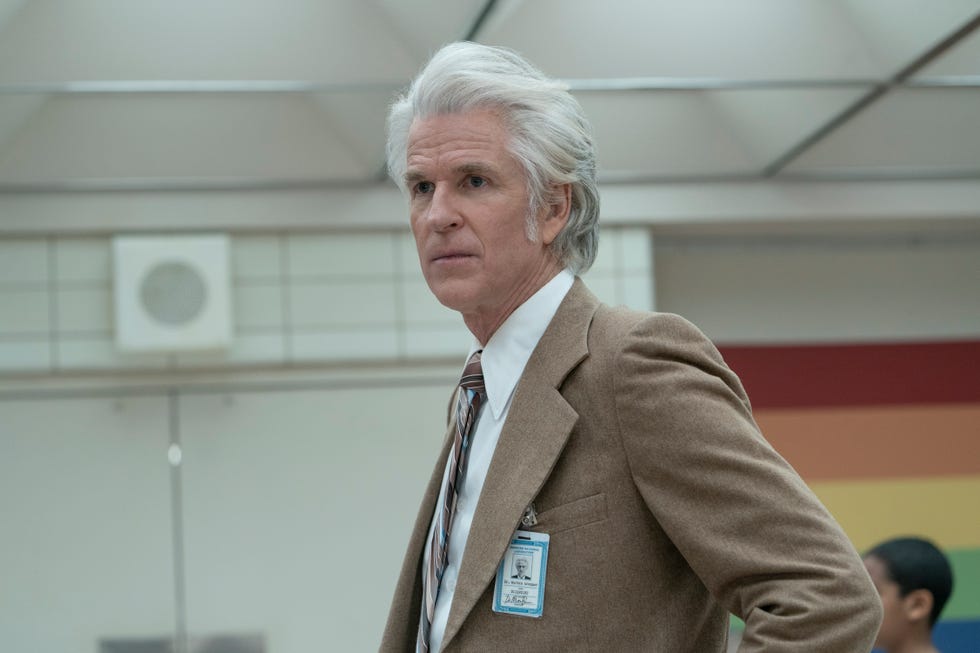 stranger things matthew modine as dr martin brenner  in stranger things cr tina rowdennetflix © 2022