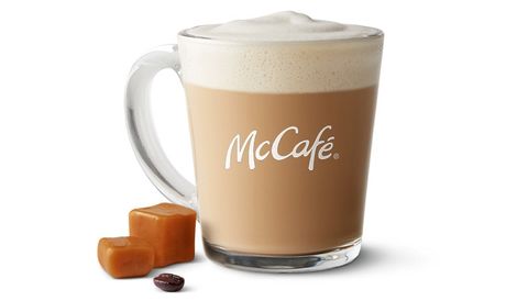 Cup, Drink, Hot chocolate, Coffee milk, Coffee, Chocolate milk, Café au lait, Drinkware, Mug, Latte macchiato, 