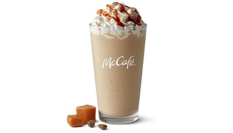 Food, Irish cream, Milkshake, Drink, Floats, Non-alcoholic beverage, Frappé coffee, Hot chocolate, Cream, Ingredient, 