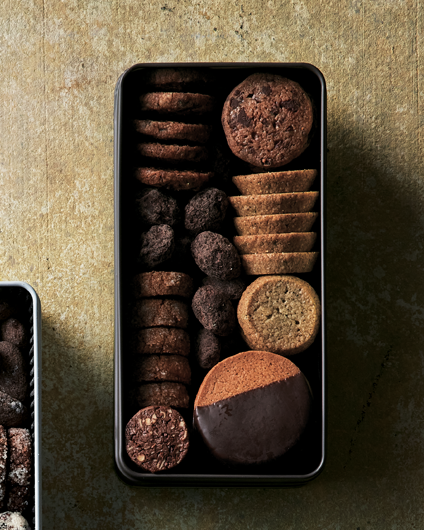 ショコラトリー＆バー ロンポワン by ヒロフミ タナカマルの「ショコラトリーのクッキー缶」