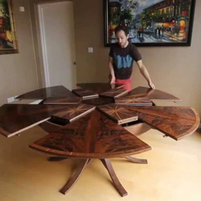 Expanding table