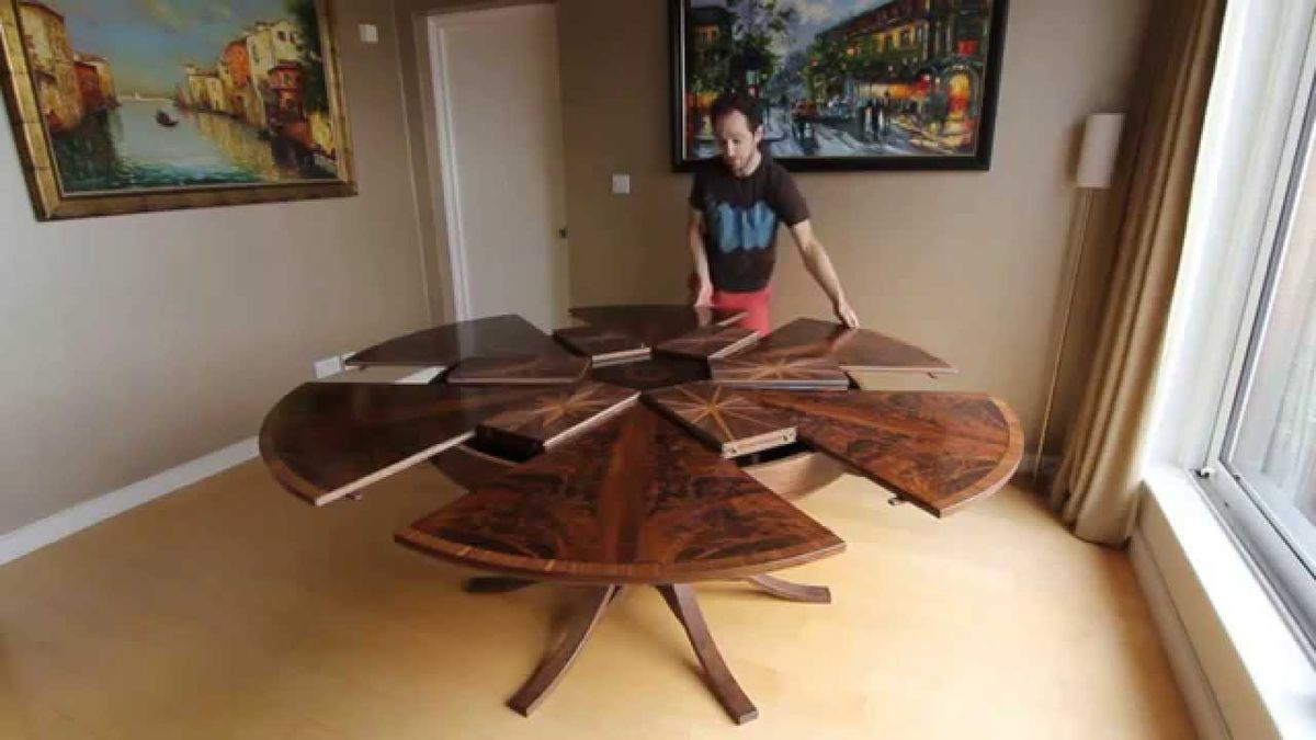 Expanding table