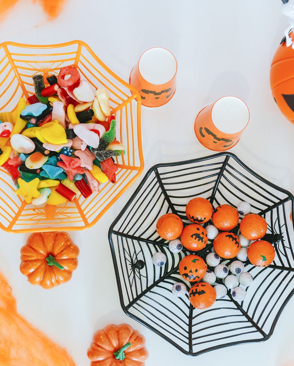 45 Best Halloween Table Decor Ideas to Try in 2024