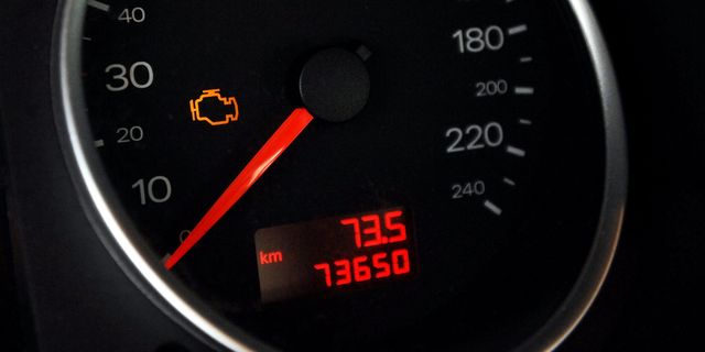 tachometer is showing an error of the engine electronics