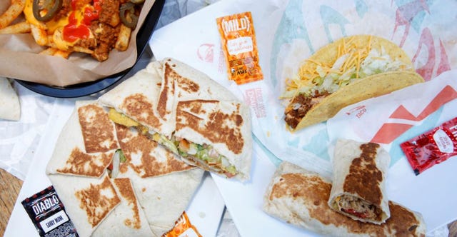 Dish, Food, Cuisine, Ingredient, Junk food, Quesadilla, Comfort food, Fast food, Finger food, Meal, 