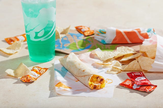taco bell chipotle chicken wrap
