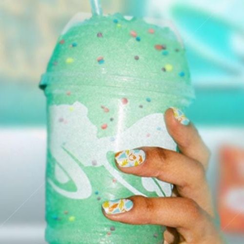 Green, Nail, Turquoise, Hand, Frozen dessert, Finger, Dairy, Ice cream, Nail care, 