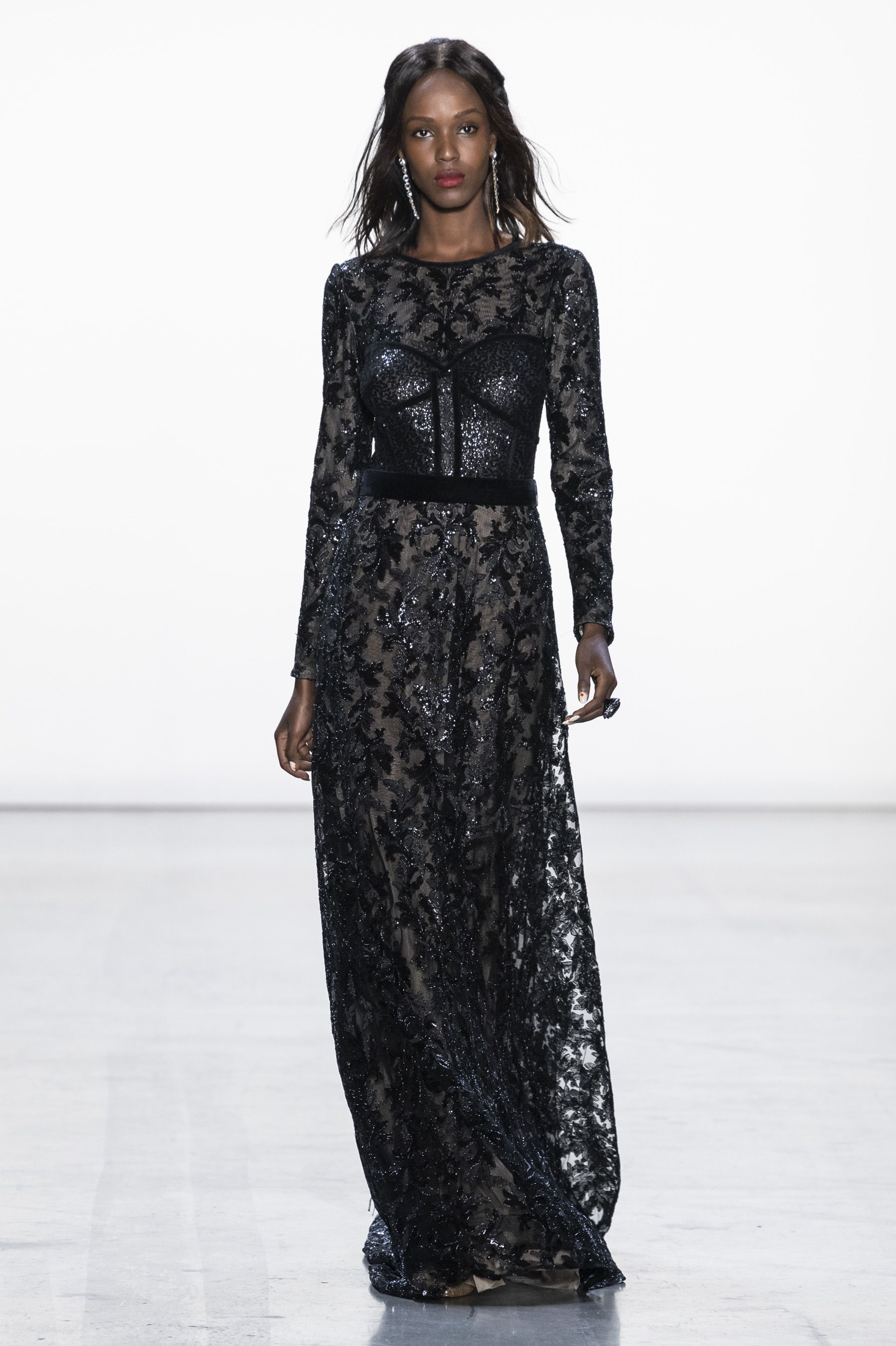 タダシ ショージ（TADASHI SHOJI）｜2019秋冬NY、ロンドン