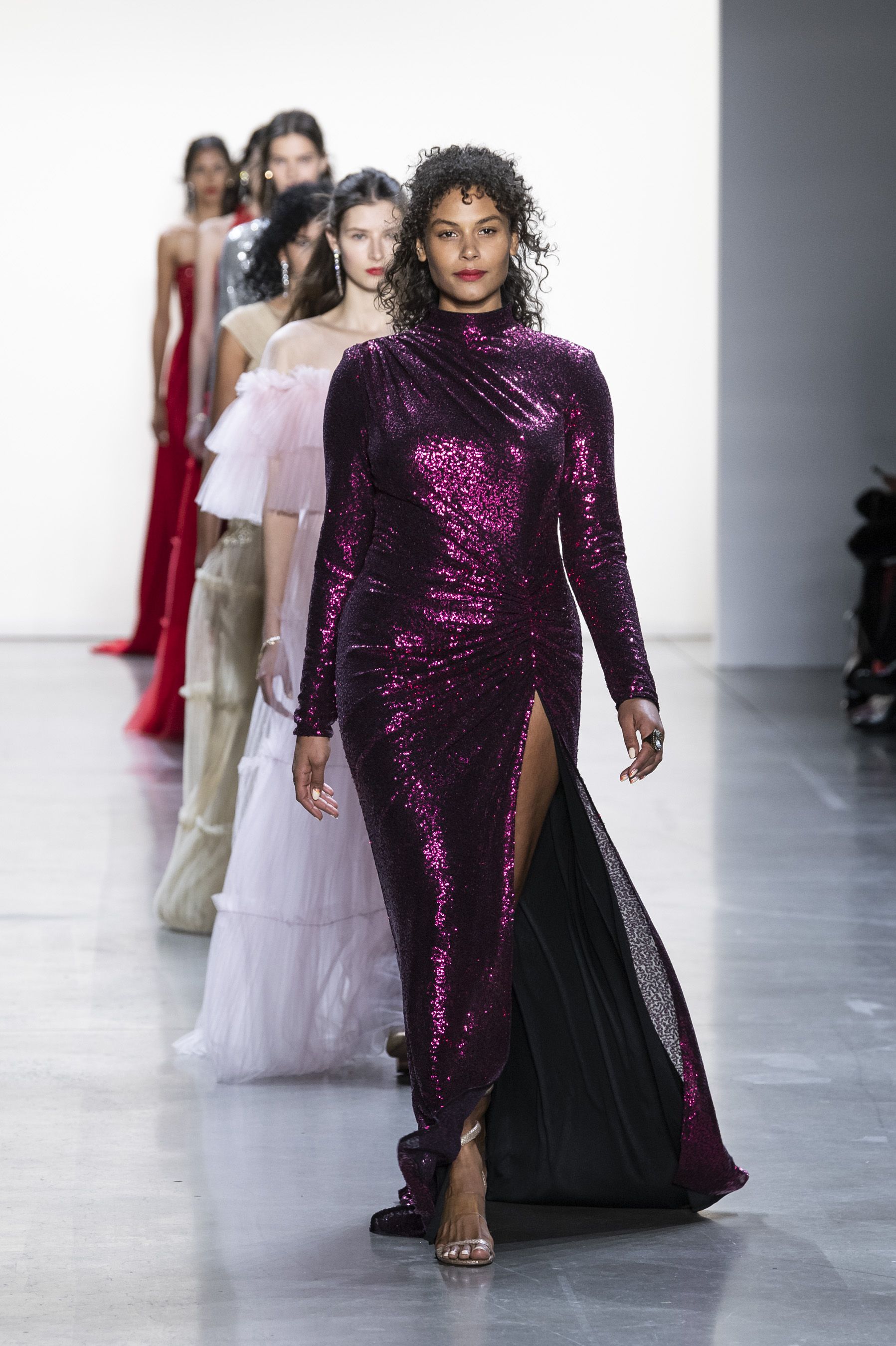 タダシ ショージ（TADASHI SHOJI）｜2019秋冬NY、ロンドン