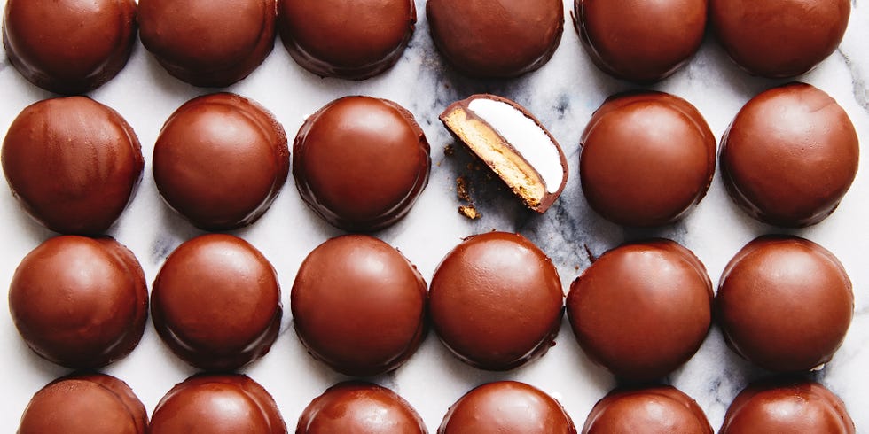 chocolate pieces with marshmallow and tagalong cookies
