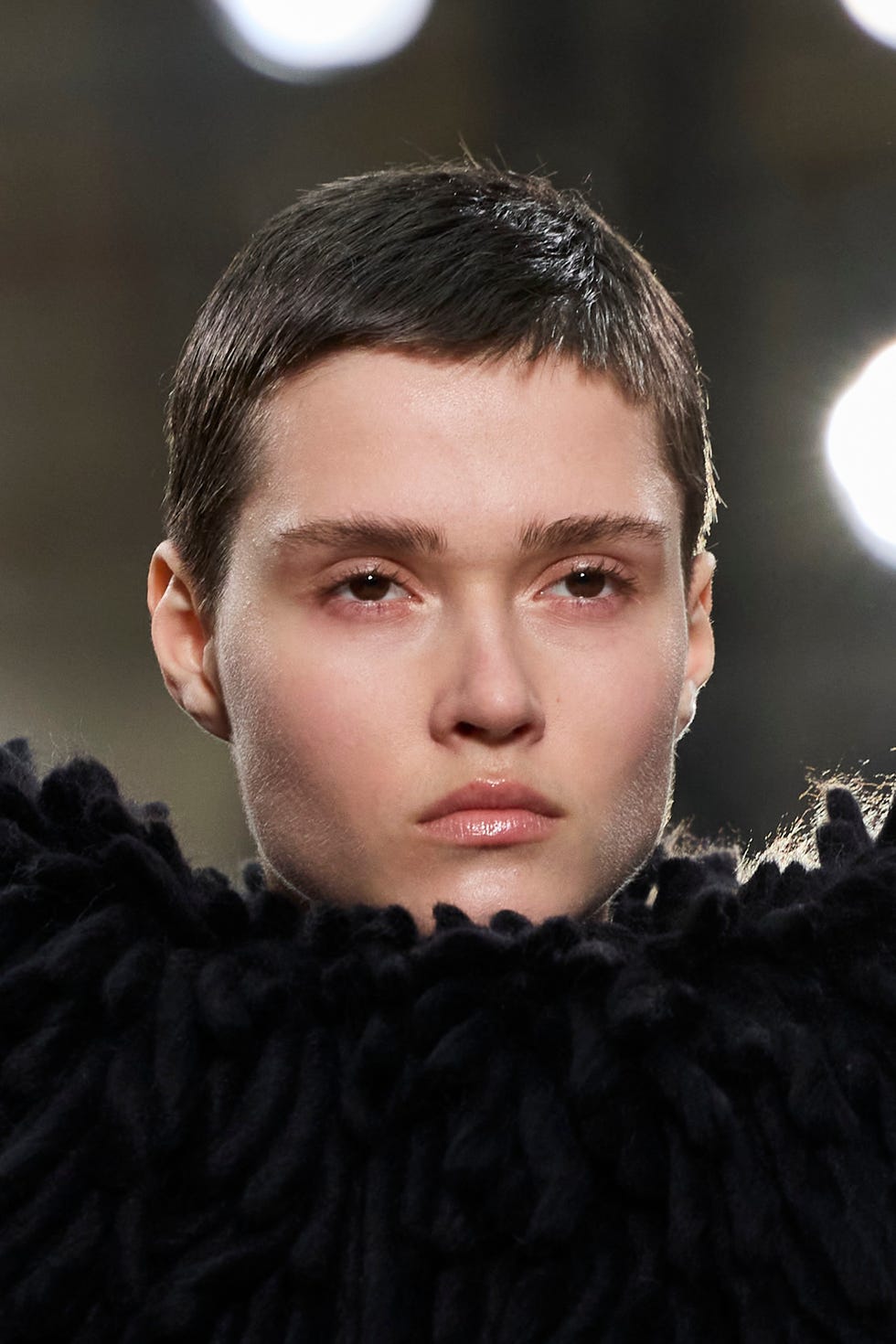 Capelli donna 2025 tagli cortissimi FOTO
