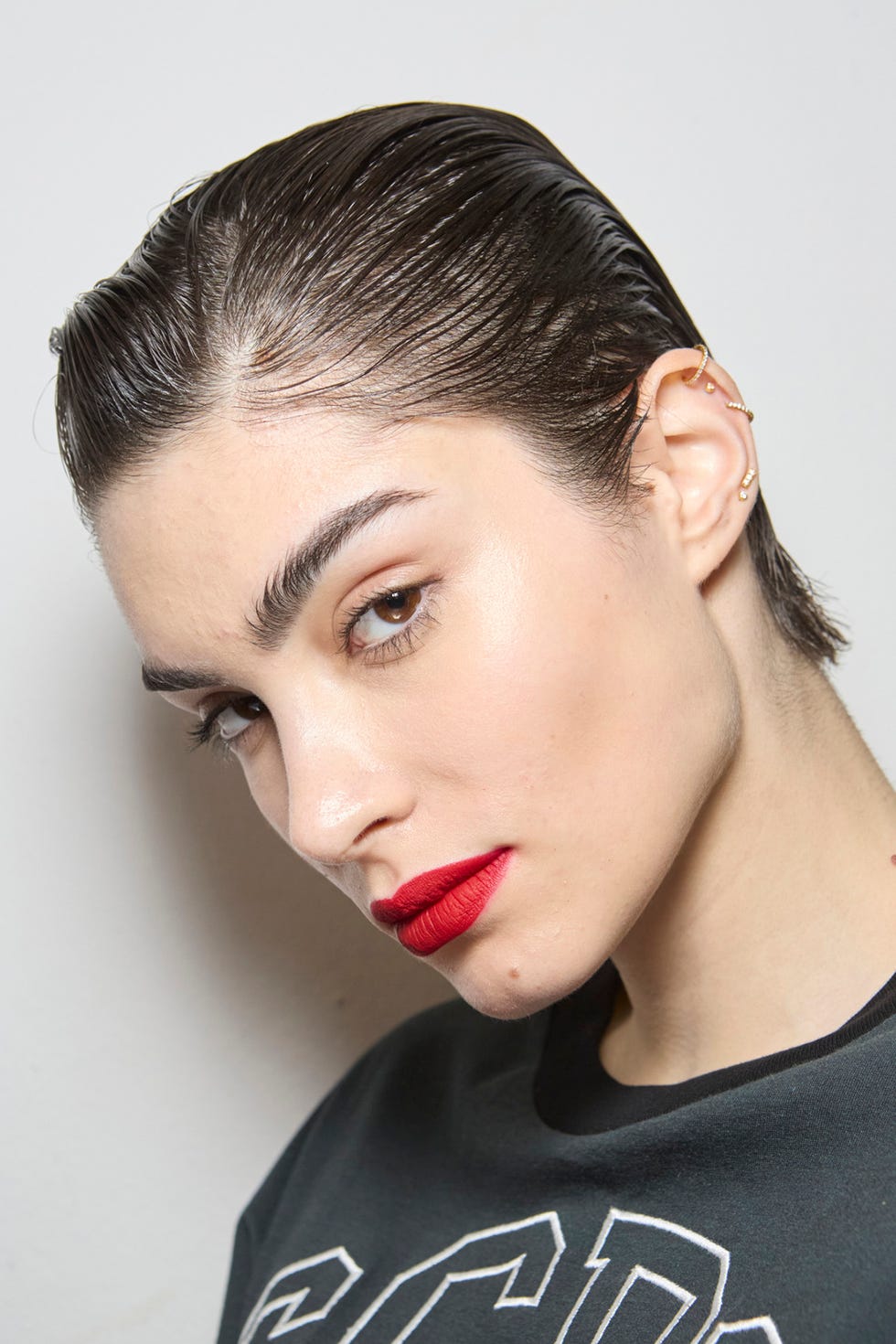 Capelli donna 2025 tagli cortissimi FOTO
