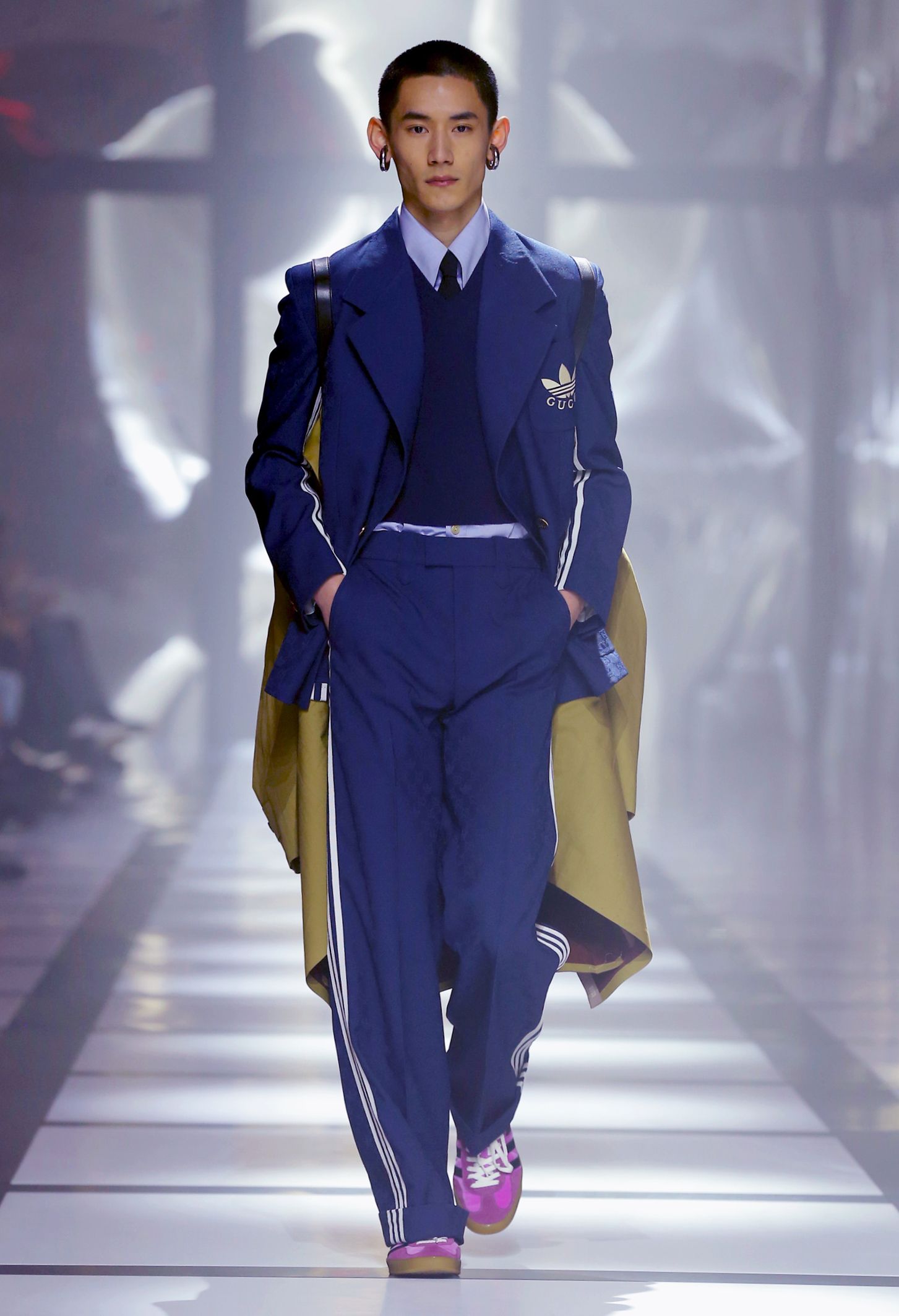 2022年秋冬グッチ コーデュロイ ダブルジャケット gucci - メルカリ