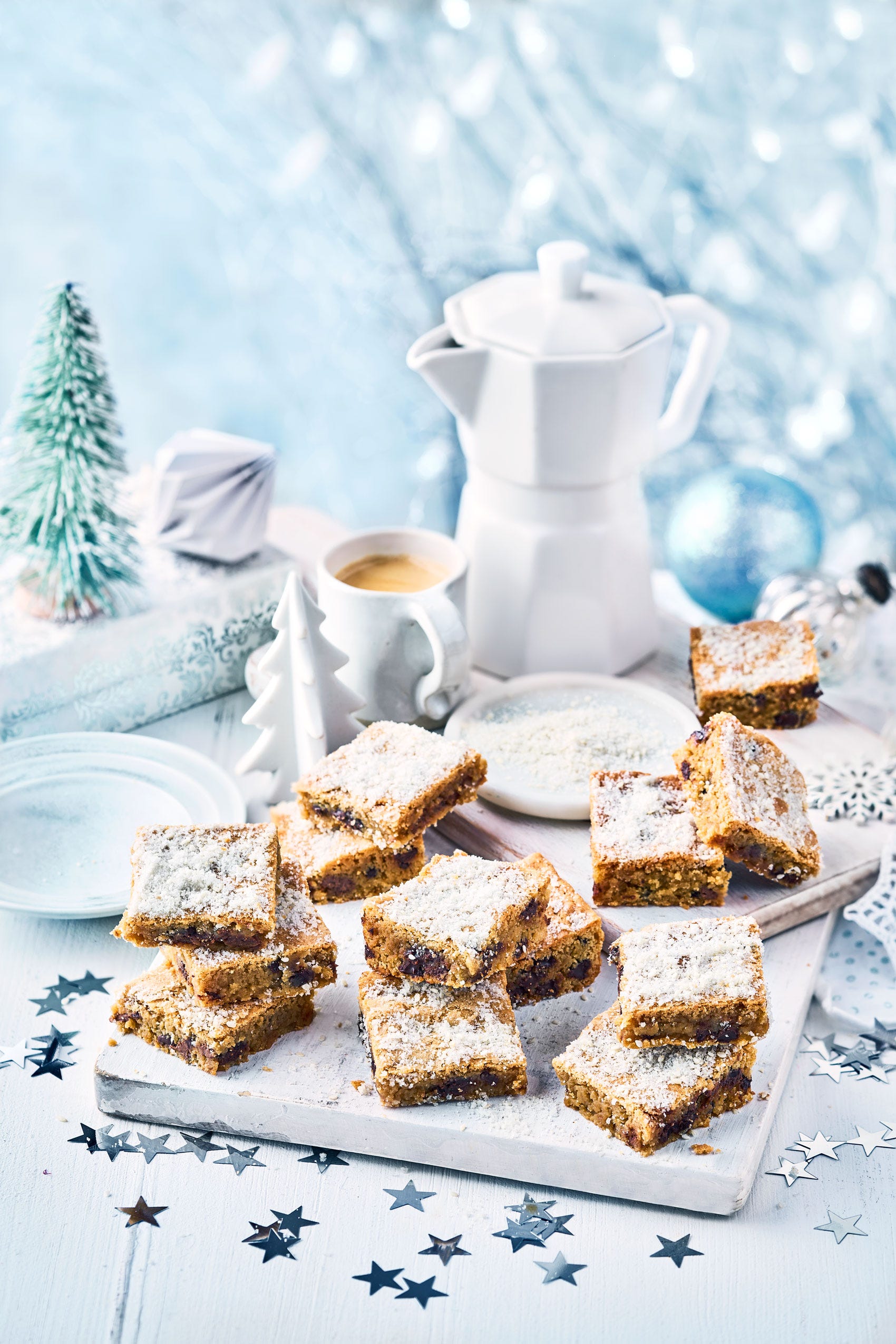 tahini and sesame choc chip blondies