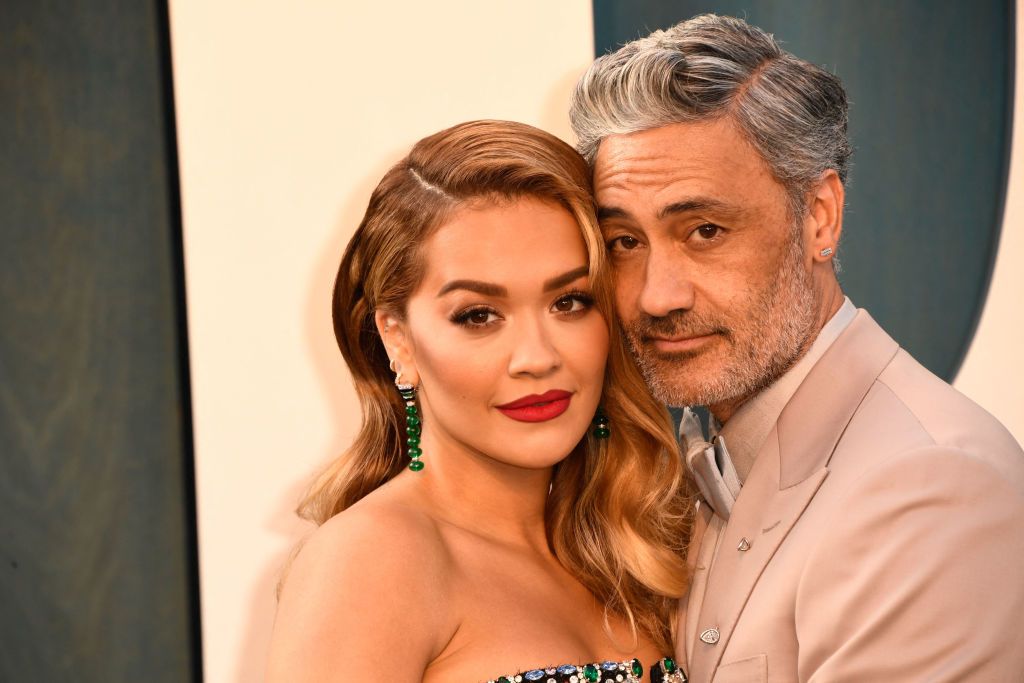 Taika Waititi shut down a question about Rita Ora engagement