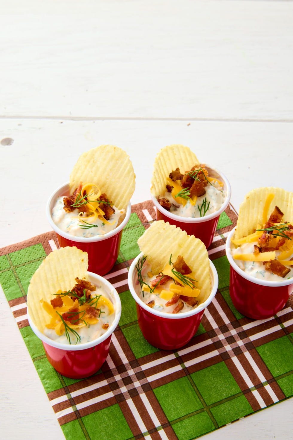 30 Best Tailgate Appetizers to Feed a Crowd on Game Day - Dining and ...