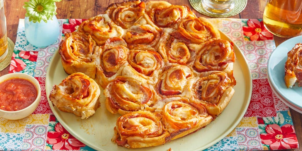 pepperoni pizza rolls tailgate appetizer