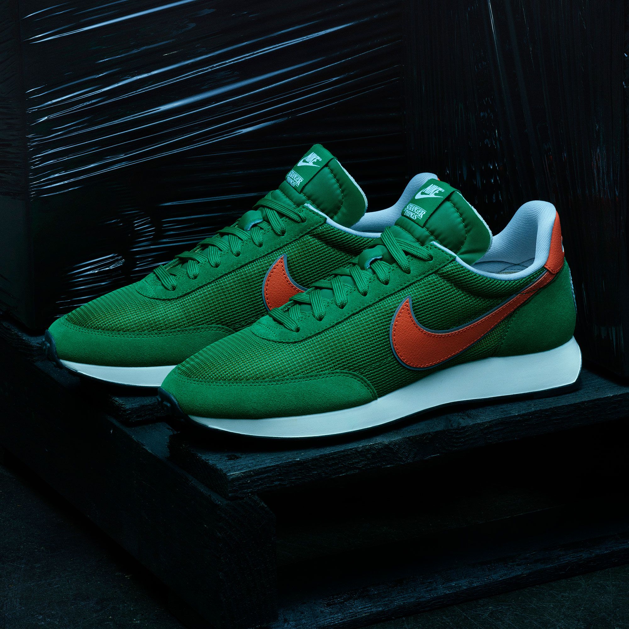 Stranger things 2025 sneakers nike