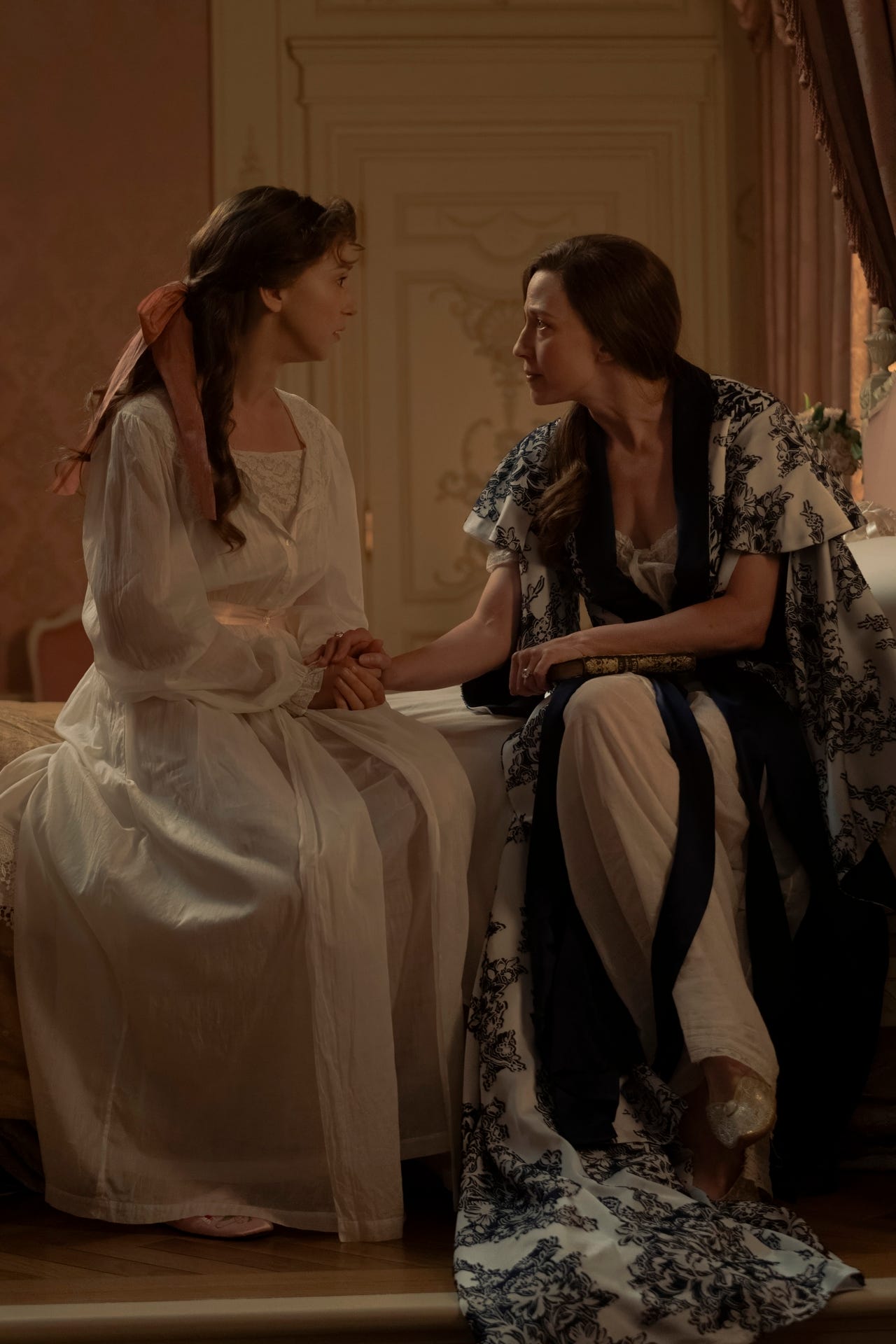 Read our full recap of season 3, episode 1.