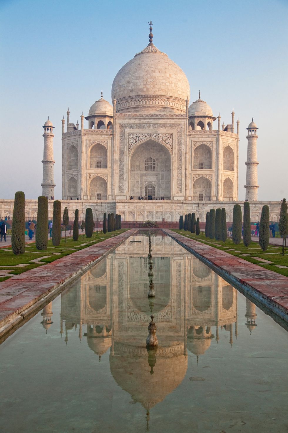 Landmark, Reflecting pool, Reflection, Historic site, Symmetry, Holy places, Mausoleum, Building, Wonders of the world, Dome, 