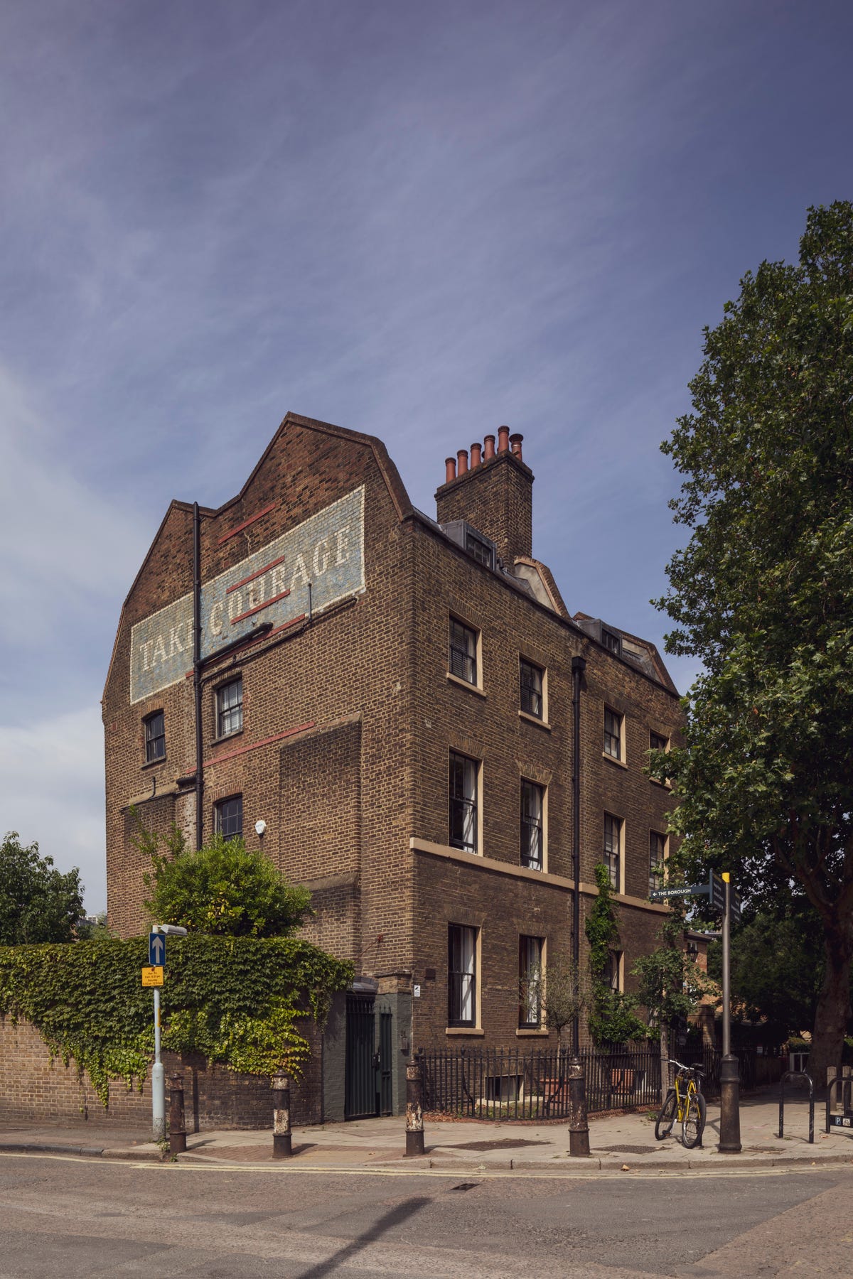 “Take Courage” house for sale on the doorstep of Borough Market