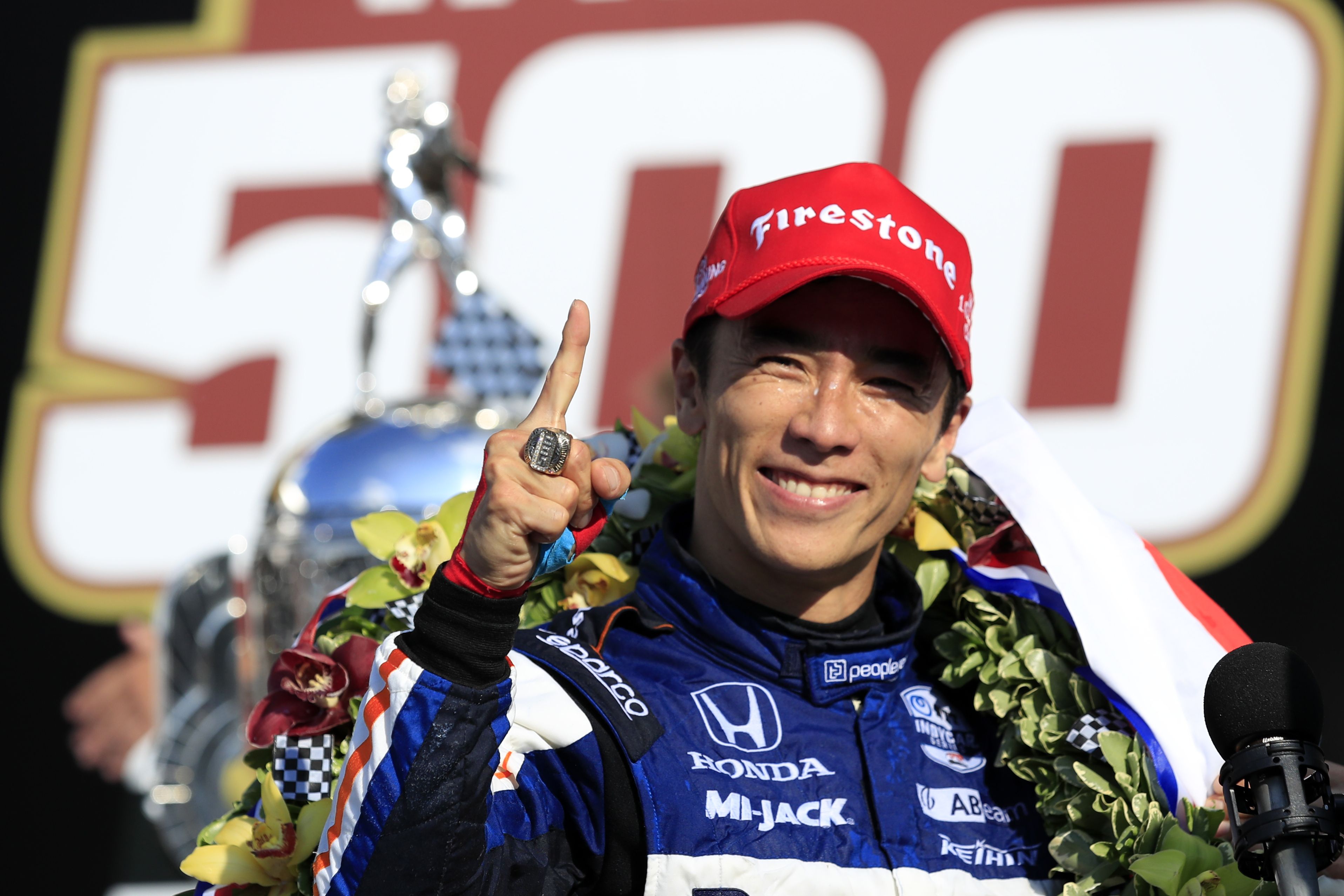 楽天市場】インディ500 ミルクボトル 2020 佐藤琢磨 優勝記念