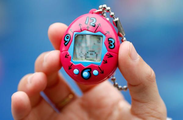 Gli 8 miti di noi ragazze degli anni '90, cresciute con Cioè, Smemoranda e  Tamagotchi