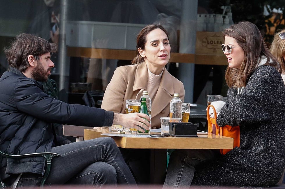 tamara falcó con su primo Álvaro e isabelle junot