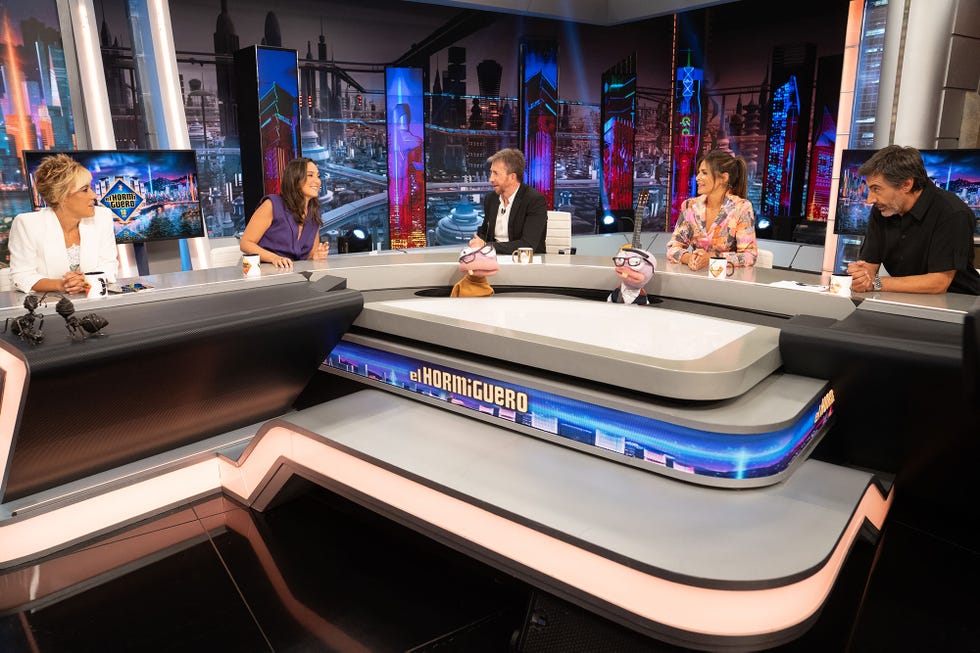 nuria roca y juan del val en 'el hormiguero'