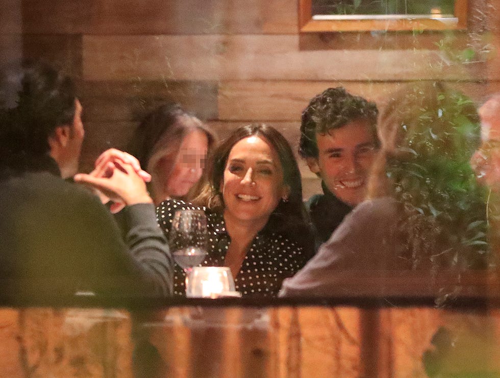 tamara falcó e Íñigo onieva cenan juntos en un restaurante