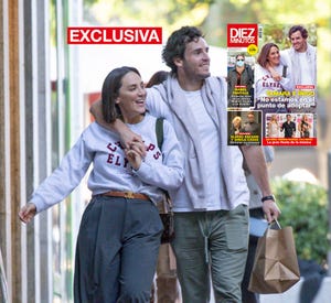 la marquesa de grinon y su marido pasean muy romanticos por las calles de madrid