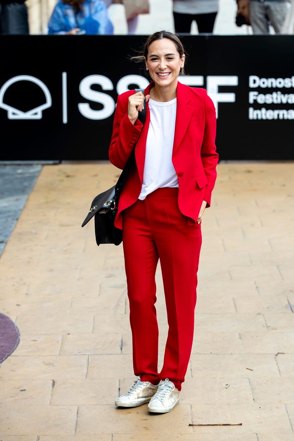 tamara falcó arrasa con sus looks en el festival de san sebastián de día y de noche