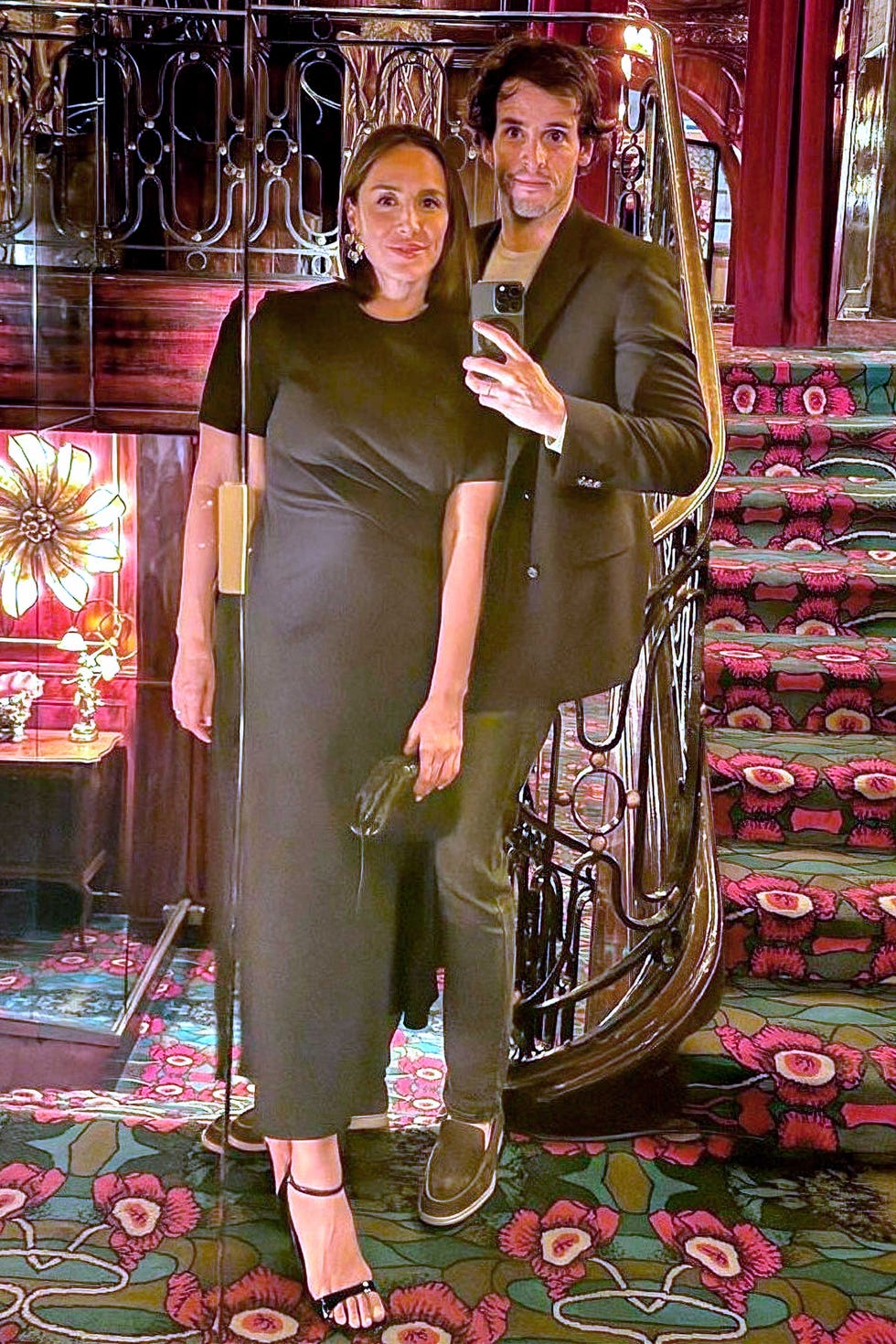 tamara falco e inigo onievacelbran su aniversario de boda en paris